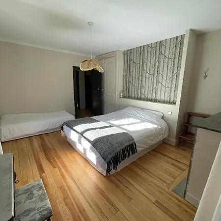 / Maison Bourgeoise Entierement Renovee Vignec