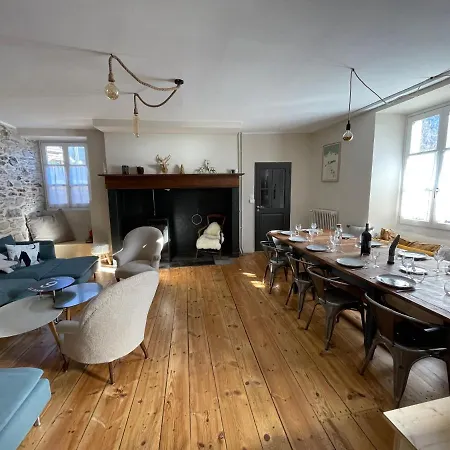 / Maison Bourgeoise Entierement Renovee Chalet Vignec